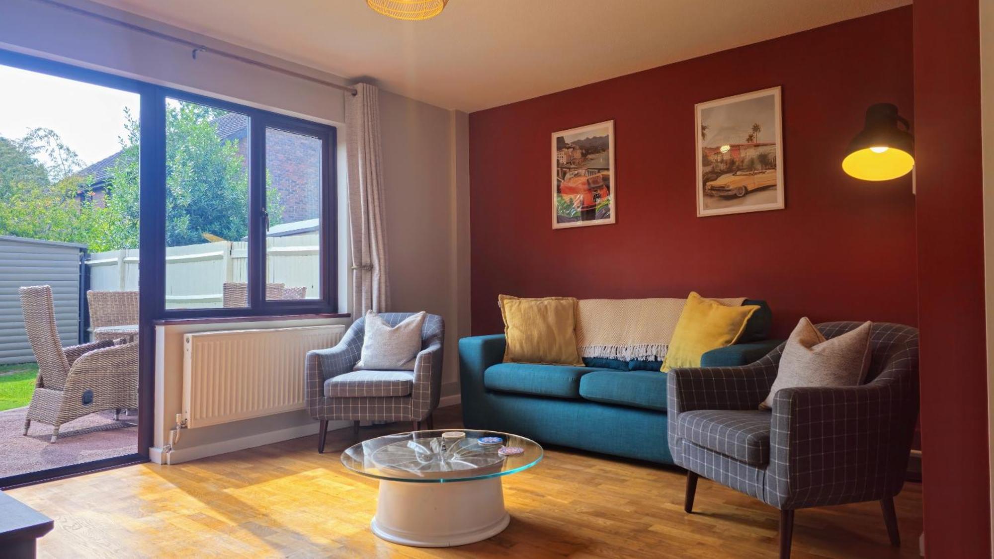 Grassmere - 3 Bed House With Private Garden Хорли Экстерьер фото